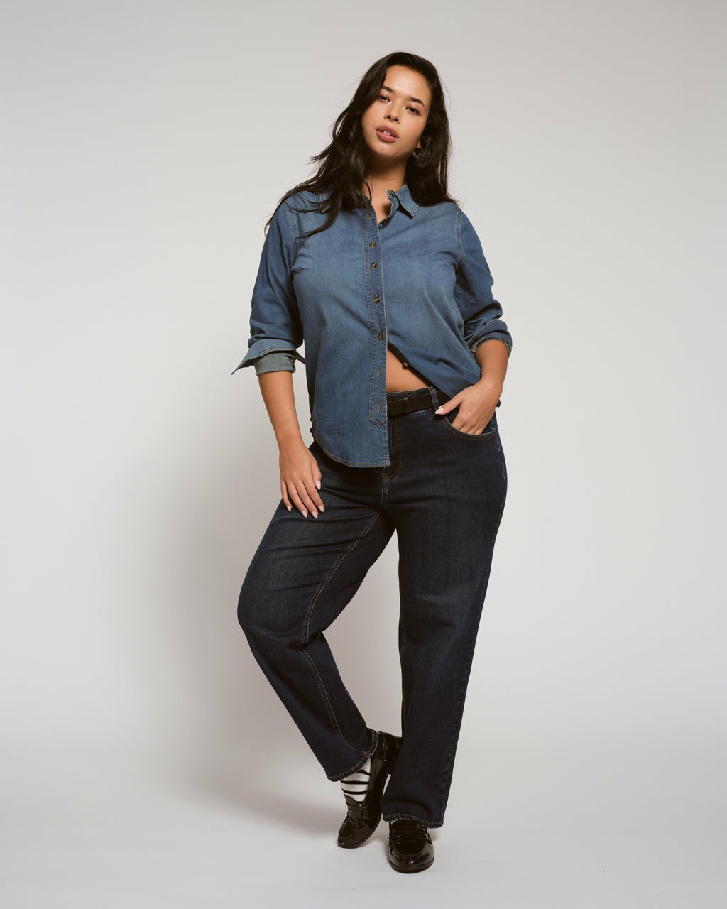Universal Standard Minimalist Stretch Cotton Chambray Shirt - Vintage Indigo