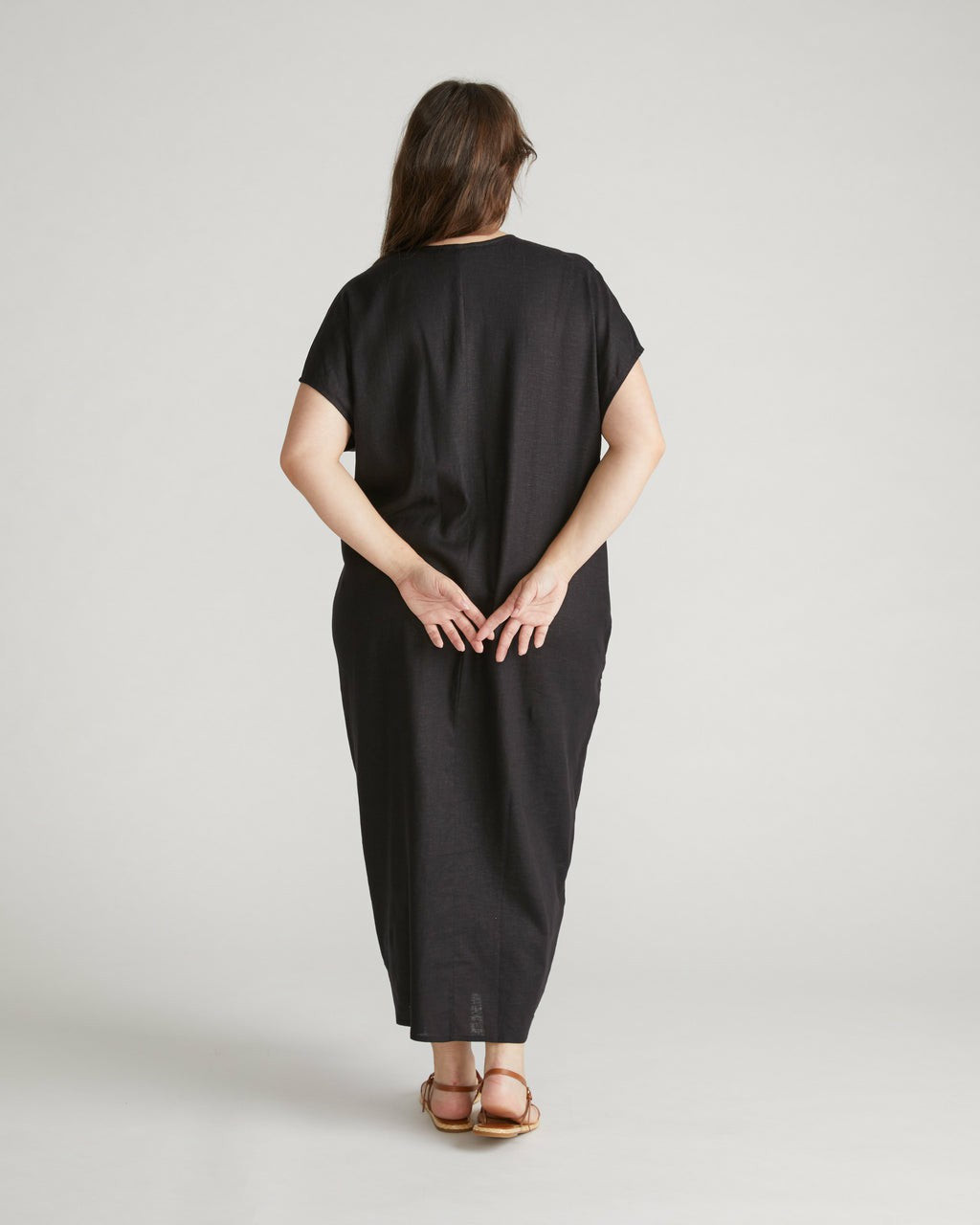 Universal Standard Cabana Linen Blend Kaftan - Black