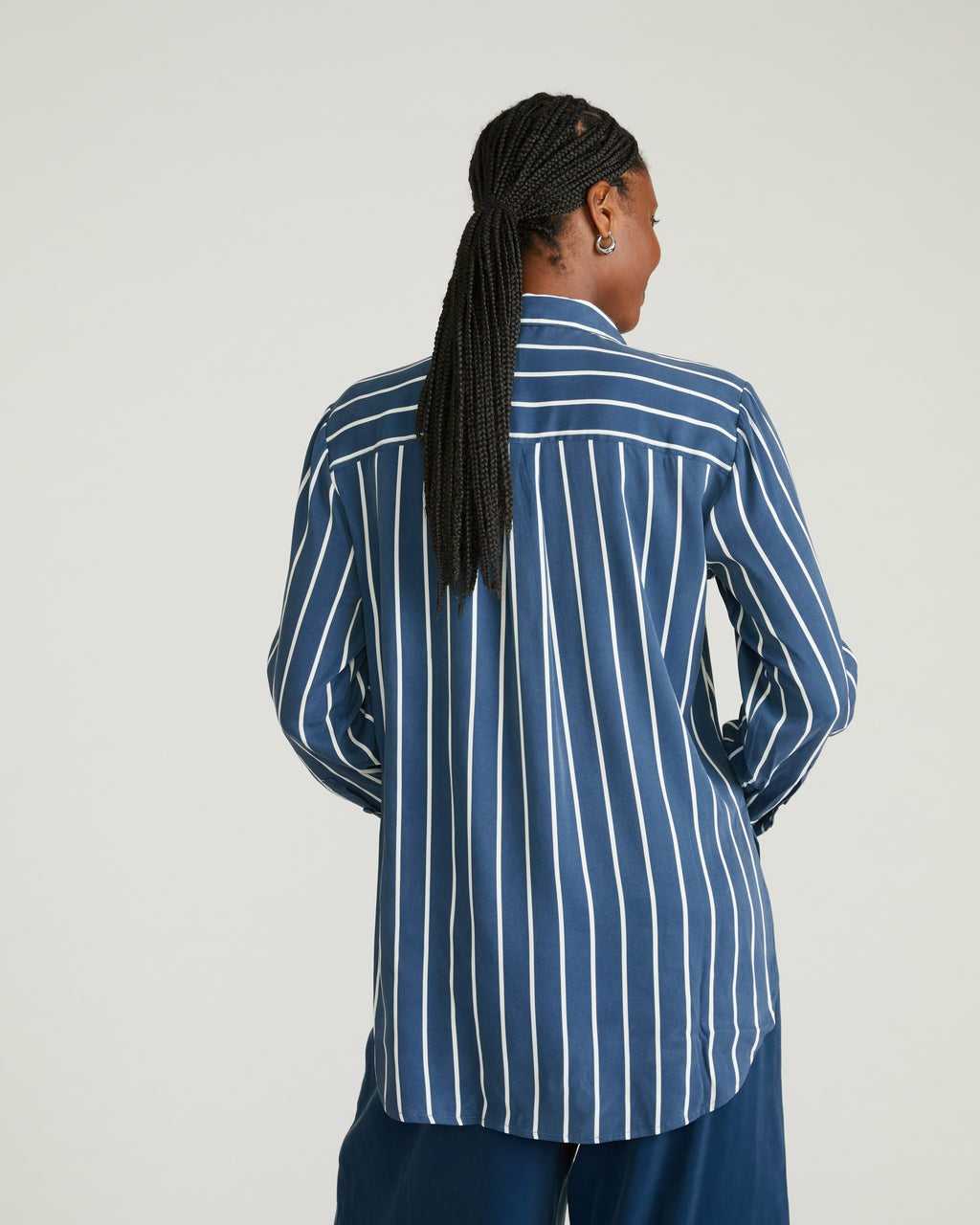 Universal Standard Cooling Stretch Cupro Artist Shirt - Ensign Blue/White Stripe