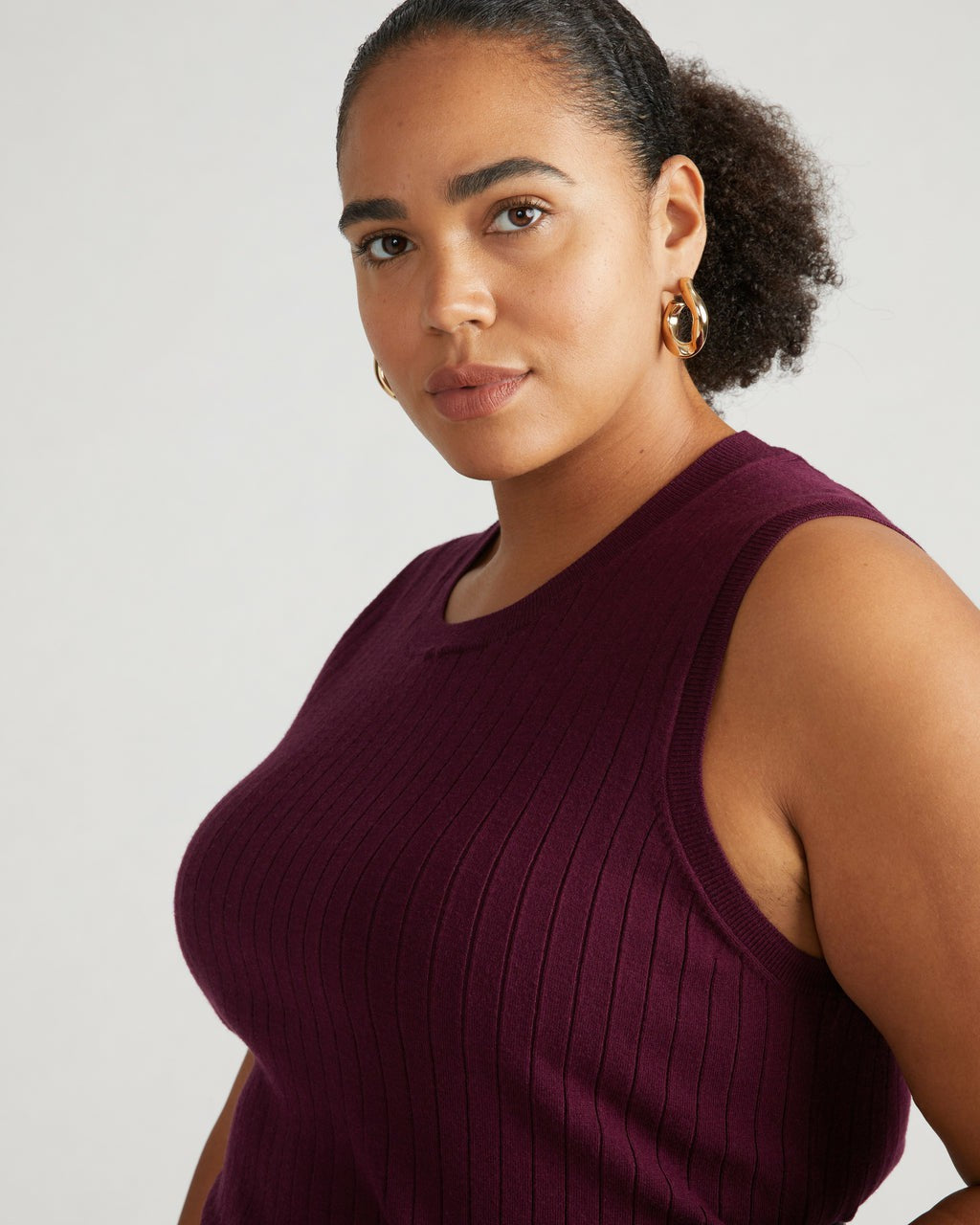 Universal Standard Savvy Fine Knit Sweater Shell - Black Cherry