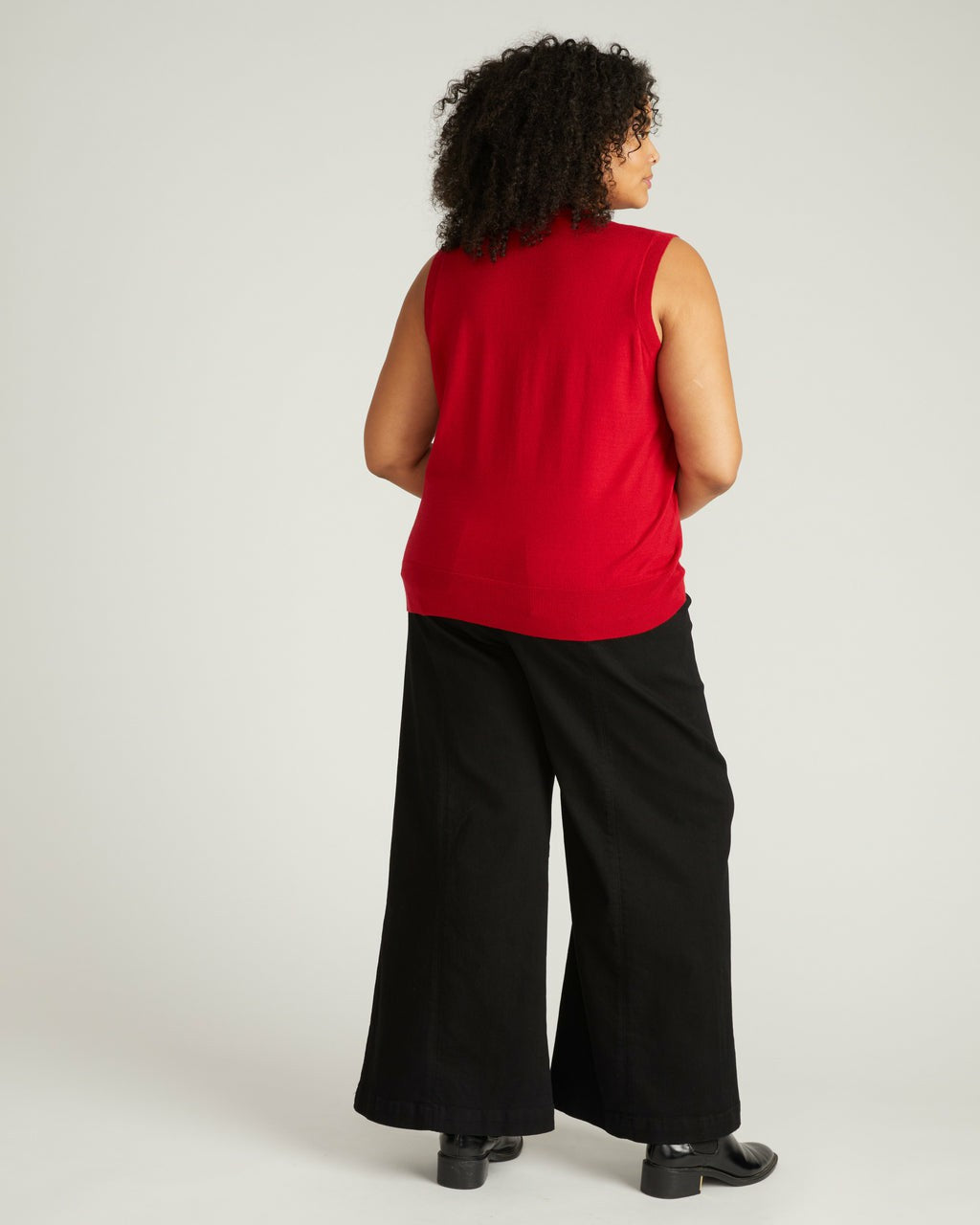 Universal Standard Savvy Fine Knit Cardigan Vest - Carmine