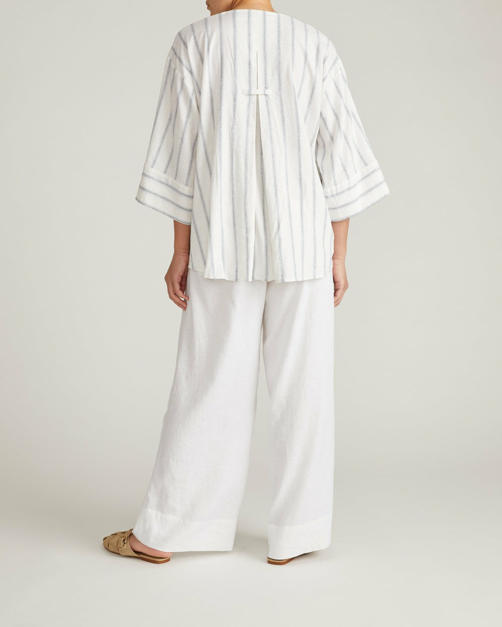Universal Standard Elio V-Neck Linen Blend Top - Mayfair Stripe