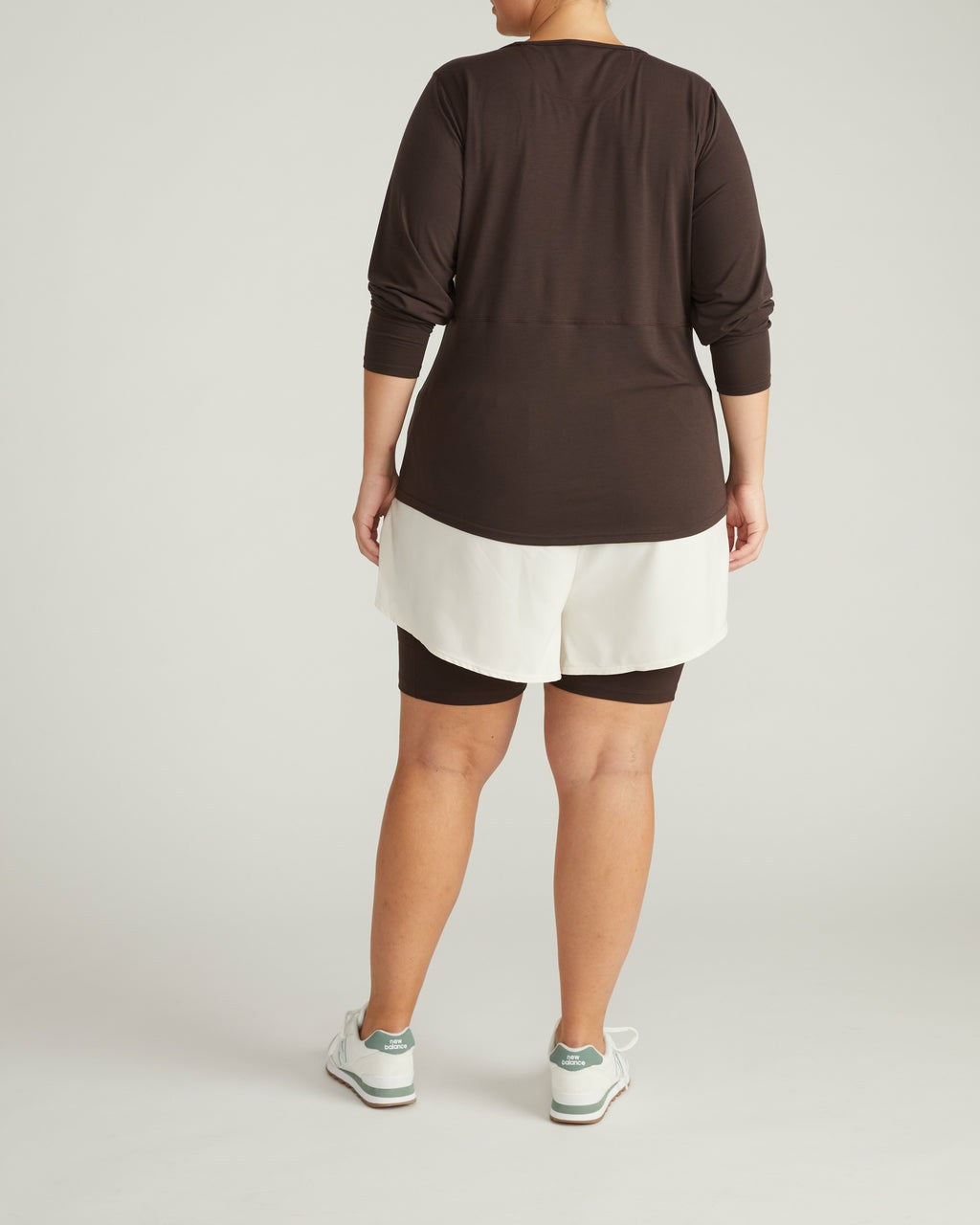 Universal Standard Mia Long Sleeve Movement Tee - Deep Brown