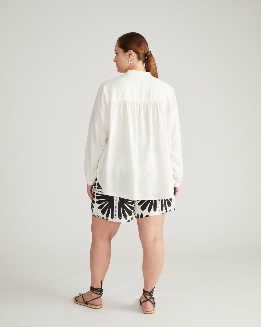 Universal Standard Avalon Linen Blend Blouse - Natural White