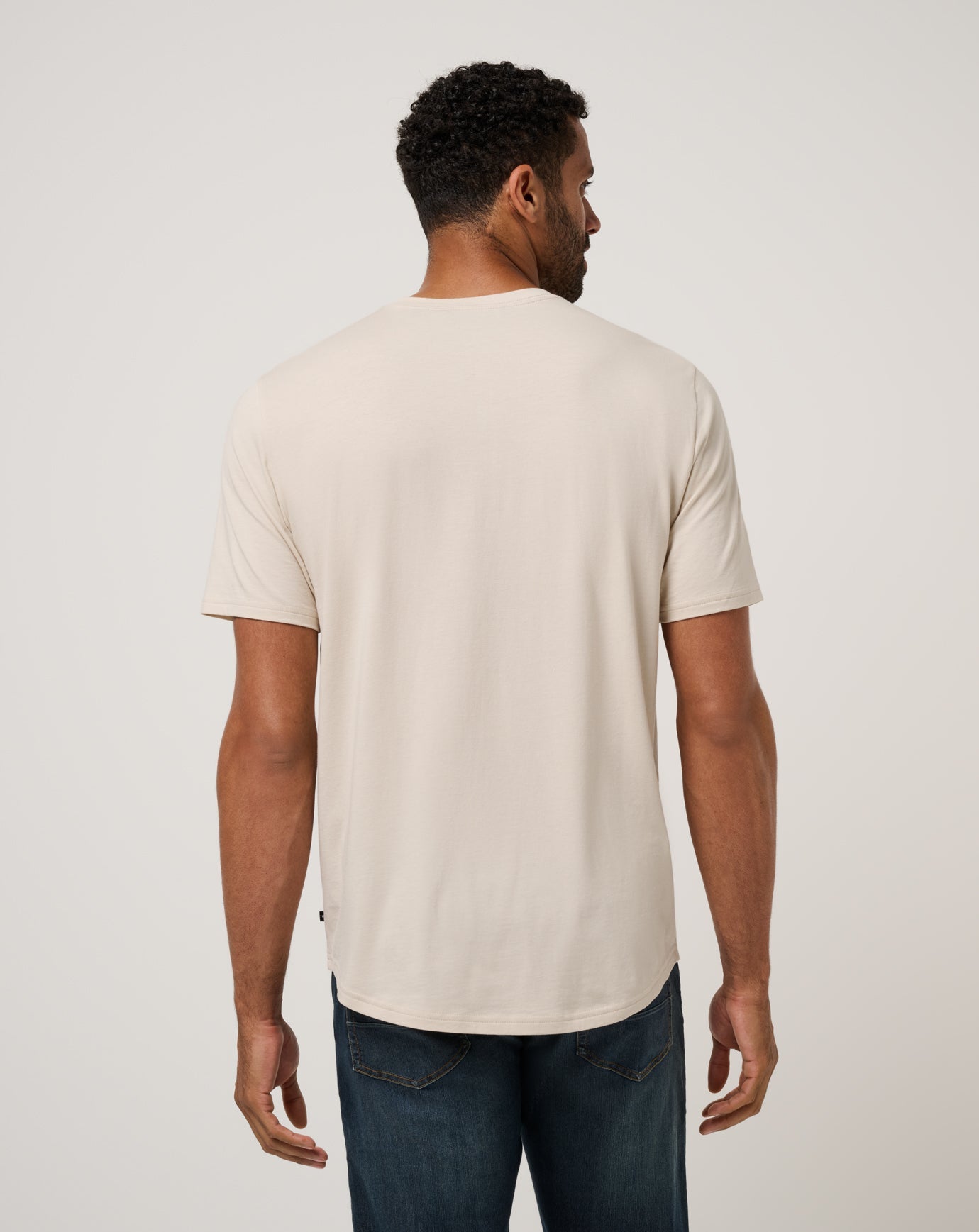 Travis Mathew Cloud Henley Tee