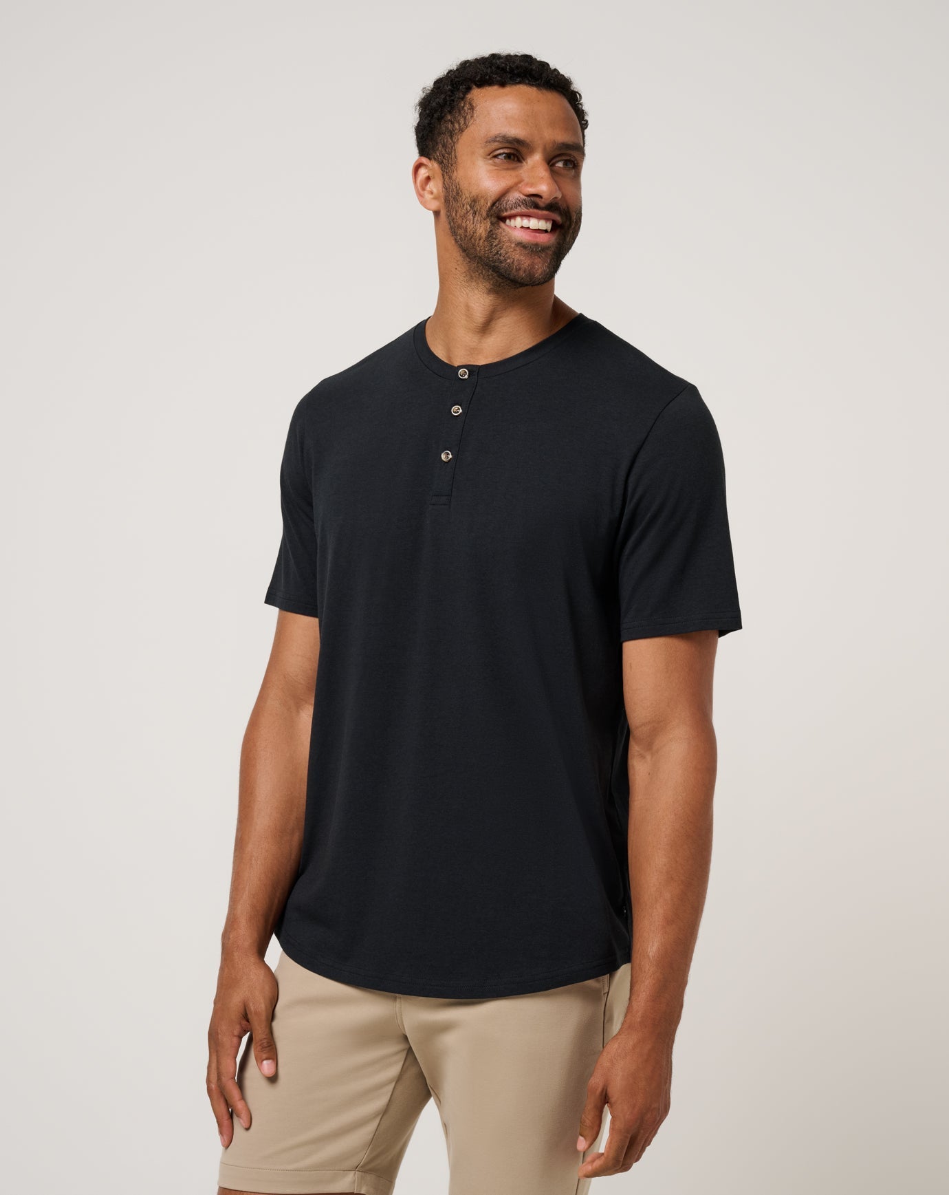 Travis Mathew Cloud Henley Tee