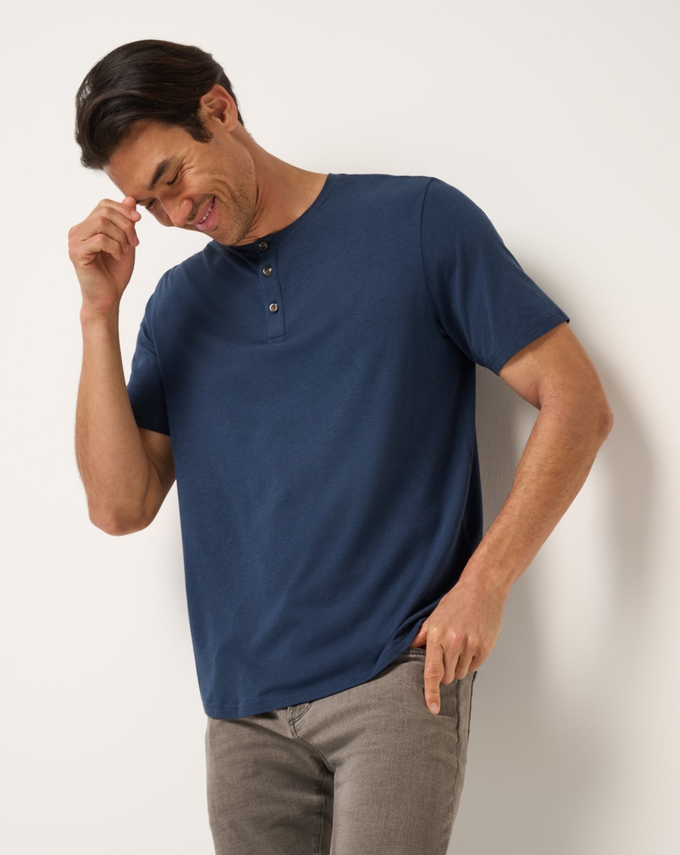 Travis Mathew Cloud Henley Tee