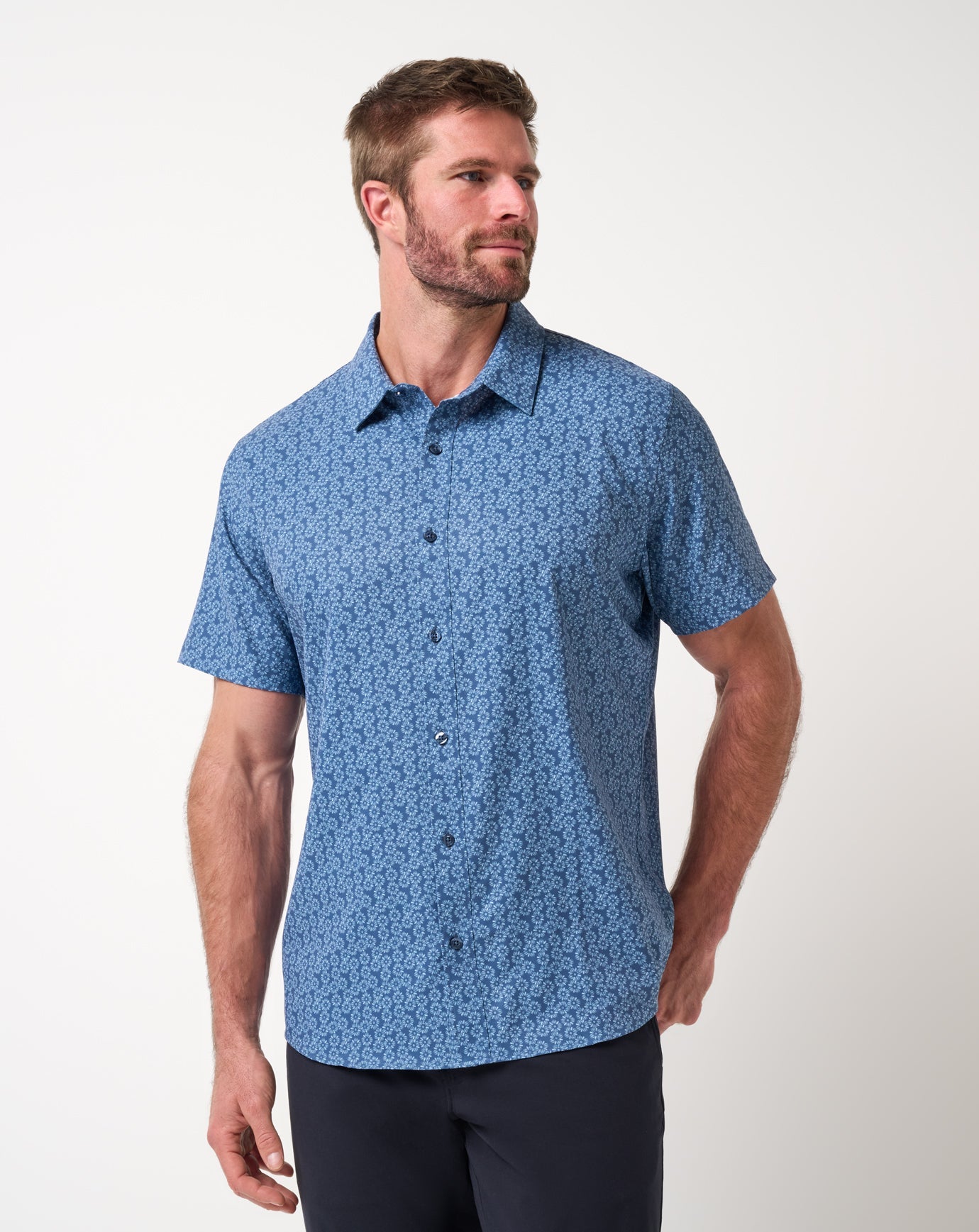Travis Mathew Techwoven Sunlight Button-Up