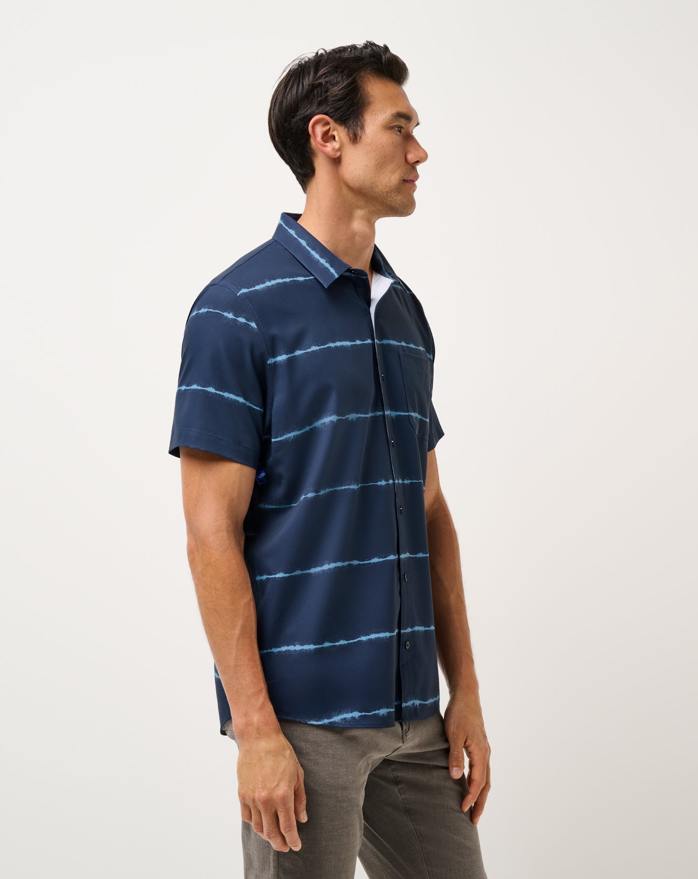 Travis Mathew Techwoven Sundaze Button-Up