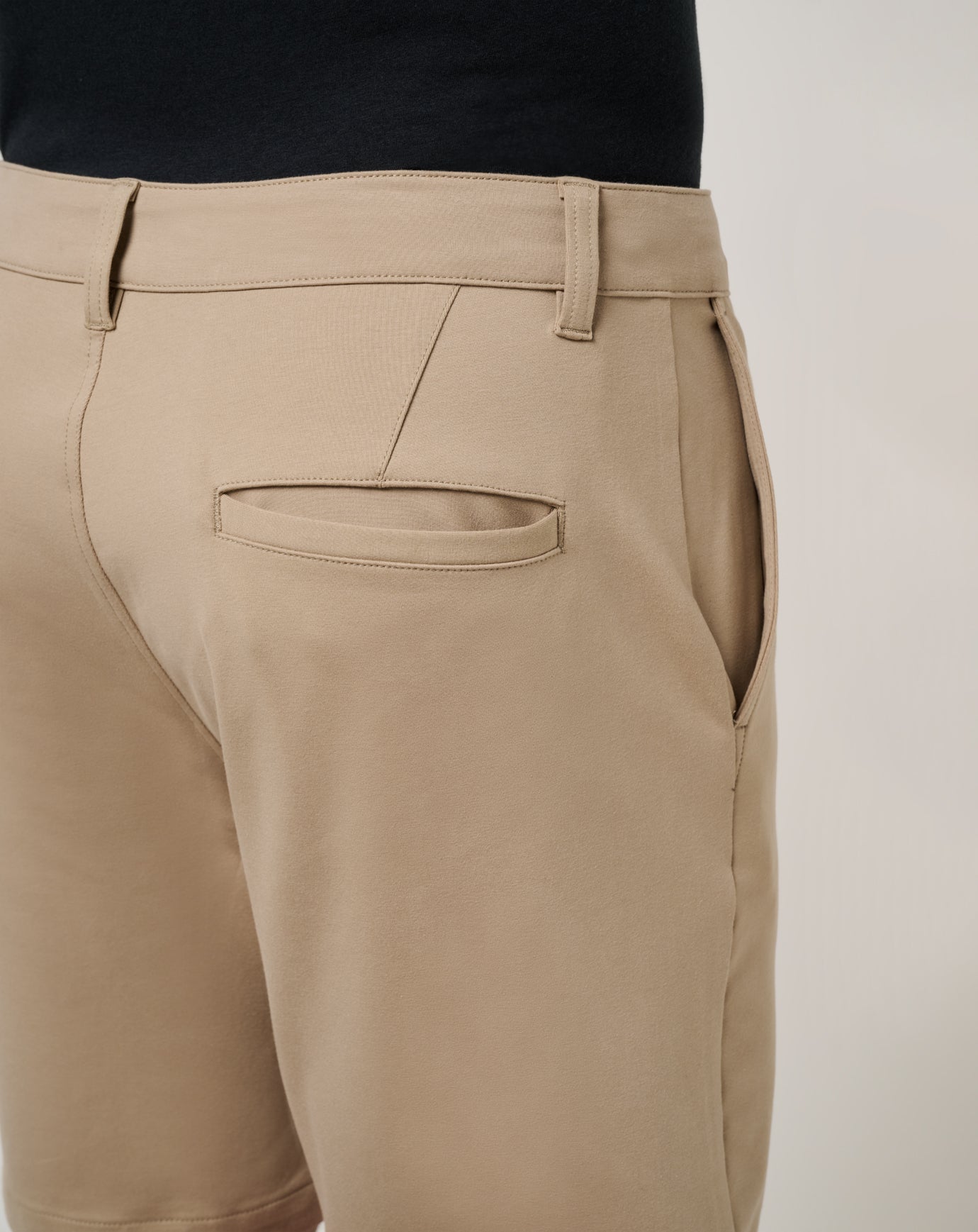 Travis Mathew Stretchknit Short 8In