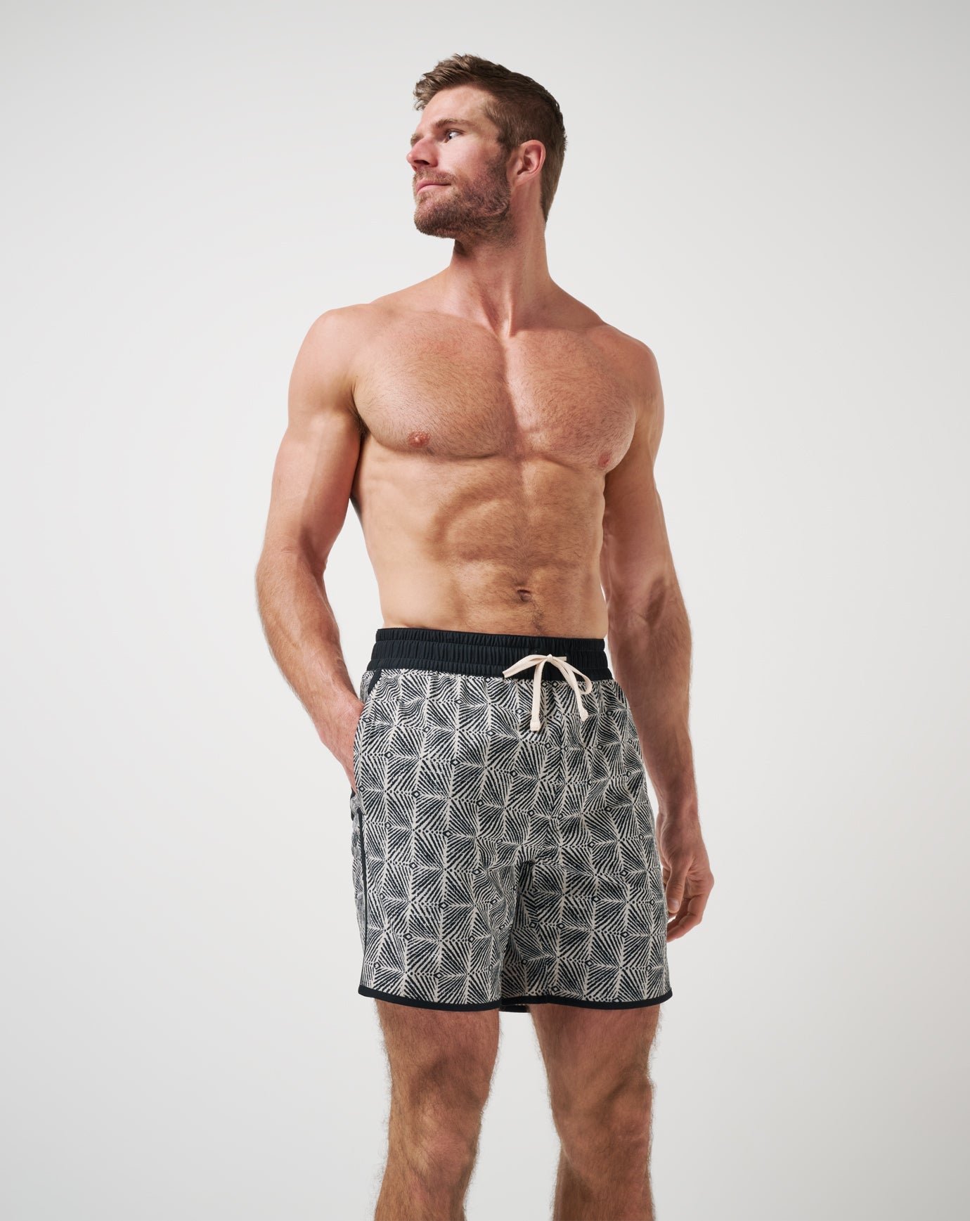 Travis Mathew Sandswept Short 8In
