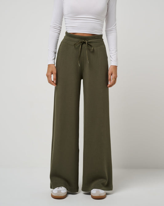 Travis Mathew Skyloft Soft Wide Leg Pant