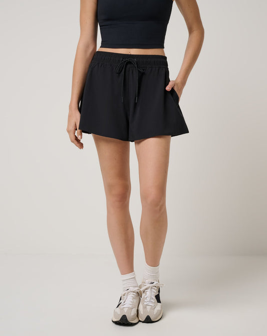 Travis Mathew Breezeblend Challenger Short