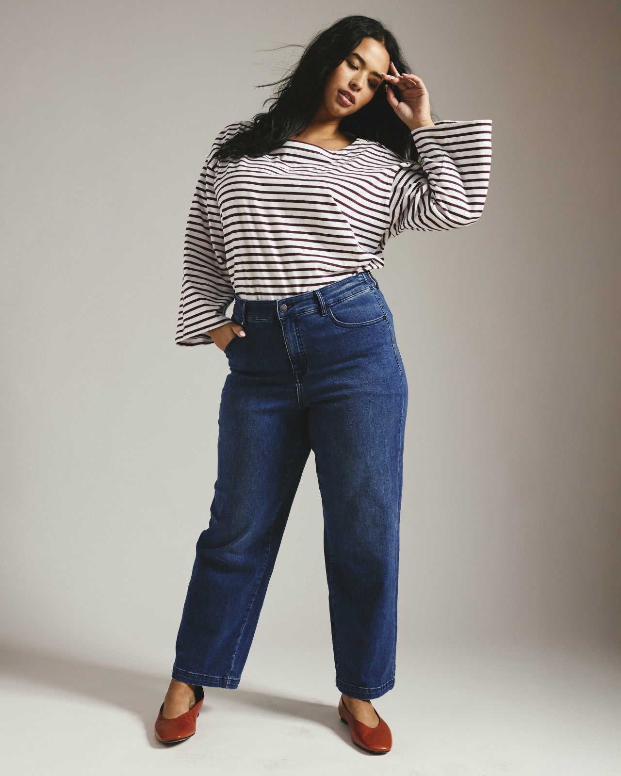 Universal Standard Elastic Waist Weekend Jeans - True Blue