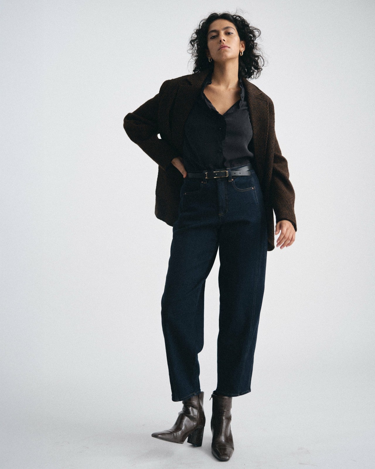 Universal Standard Dakota Cropped Barrel Leg Jeans - Dark Indigo