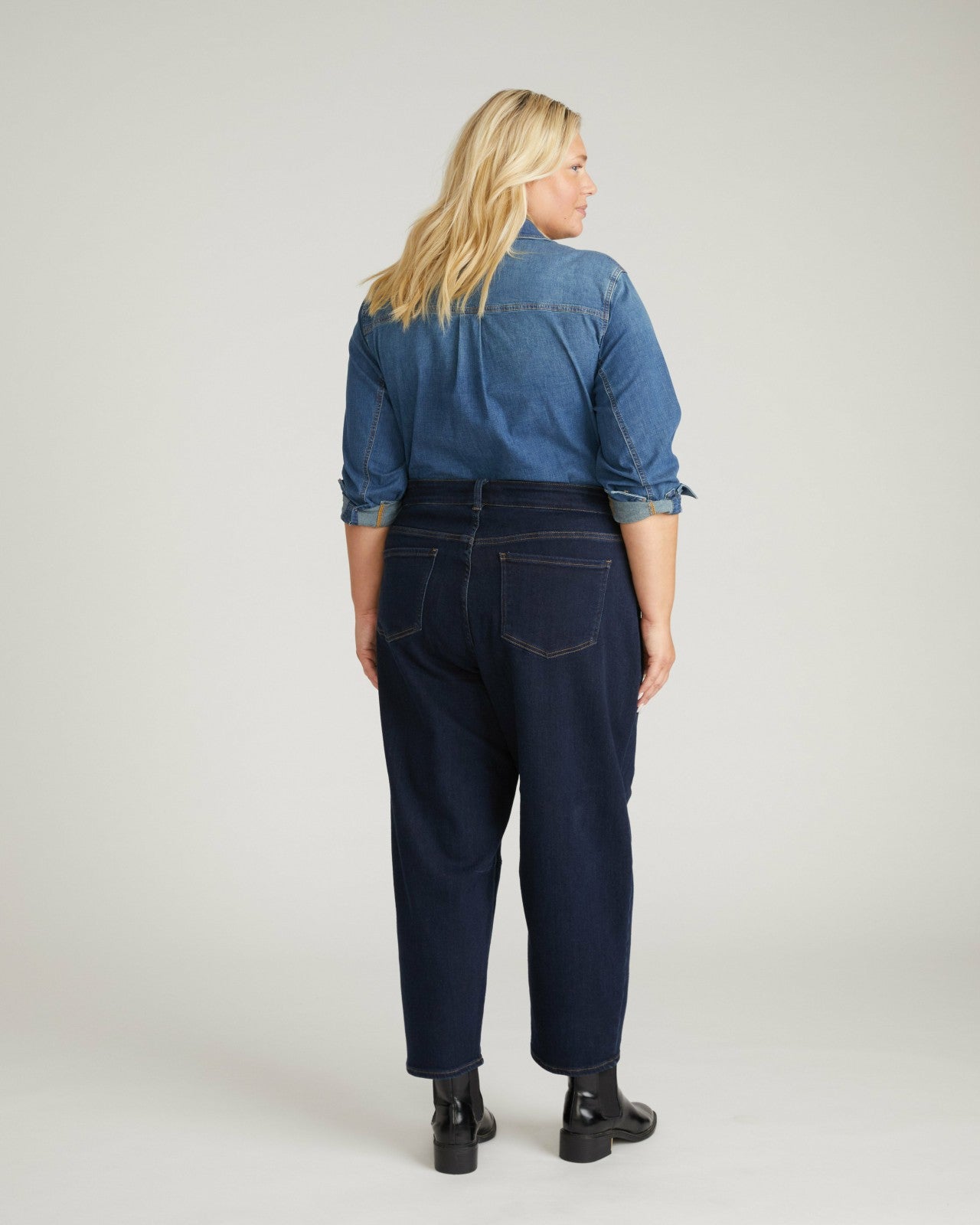 Universal Standard Dakota Cropped Barrel Leg Jeans - Dark Indigo