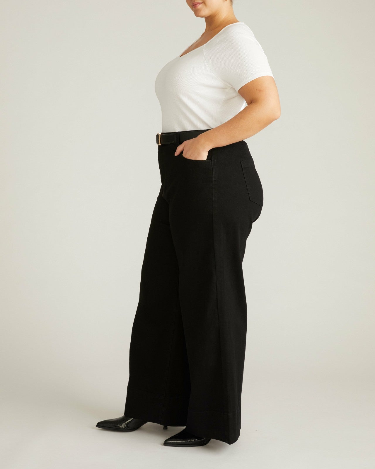 Universal Standard Carrie High Rise Wide Leg Jeans - Jet Black