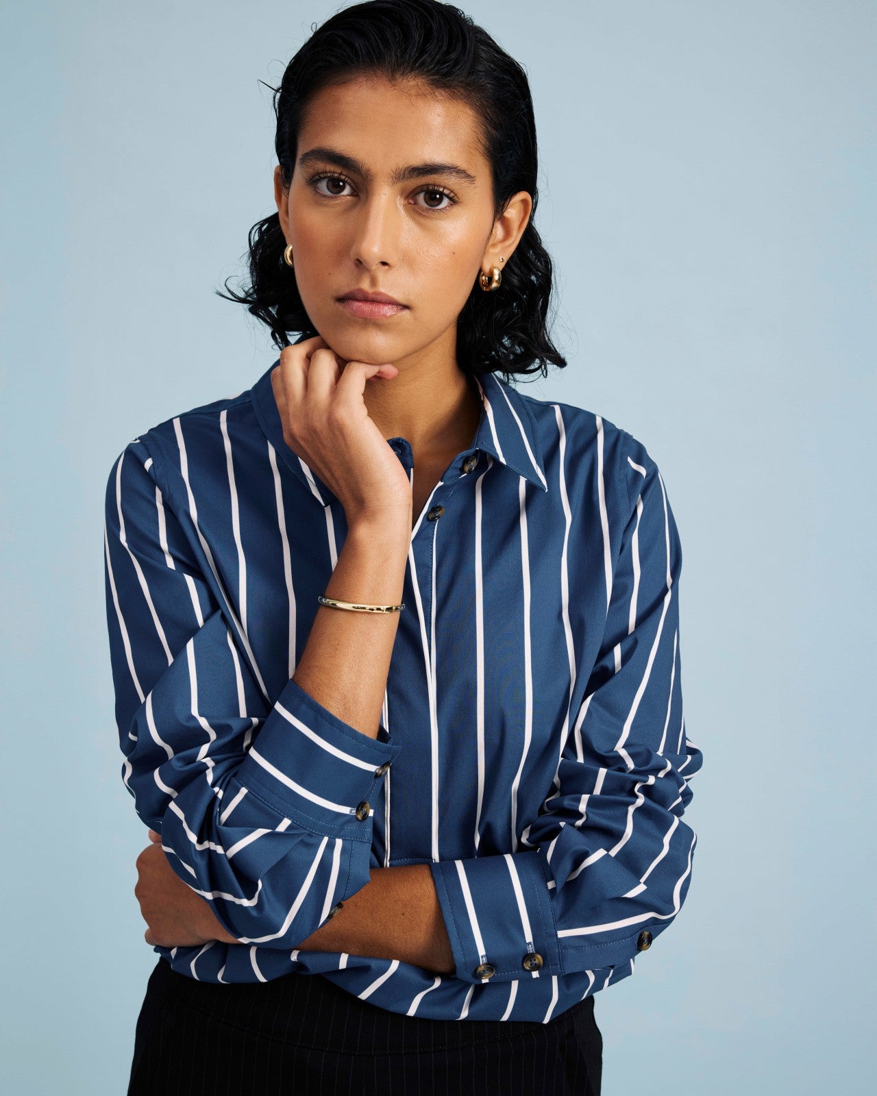 Universal Standard Elbe Stretch Poplin Shirt Classic Fit - Ensign Blue/White Stripe