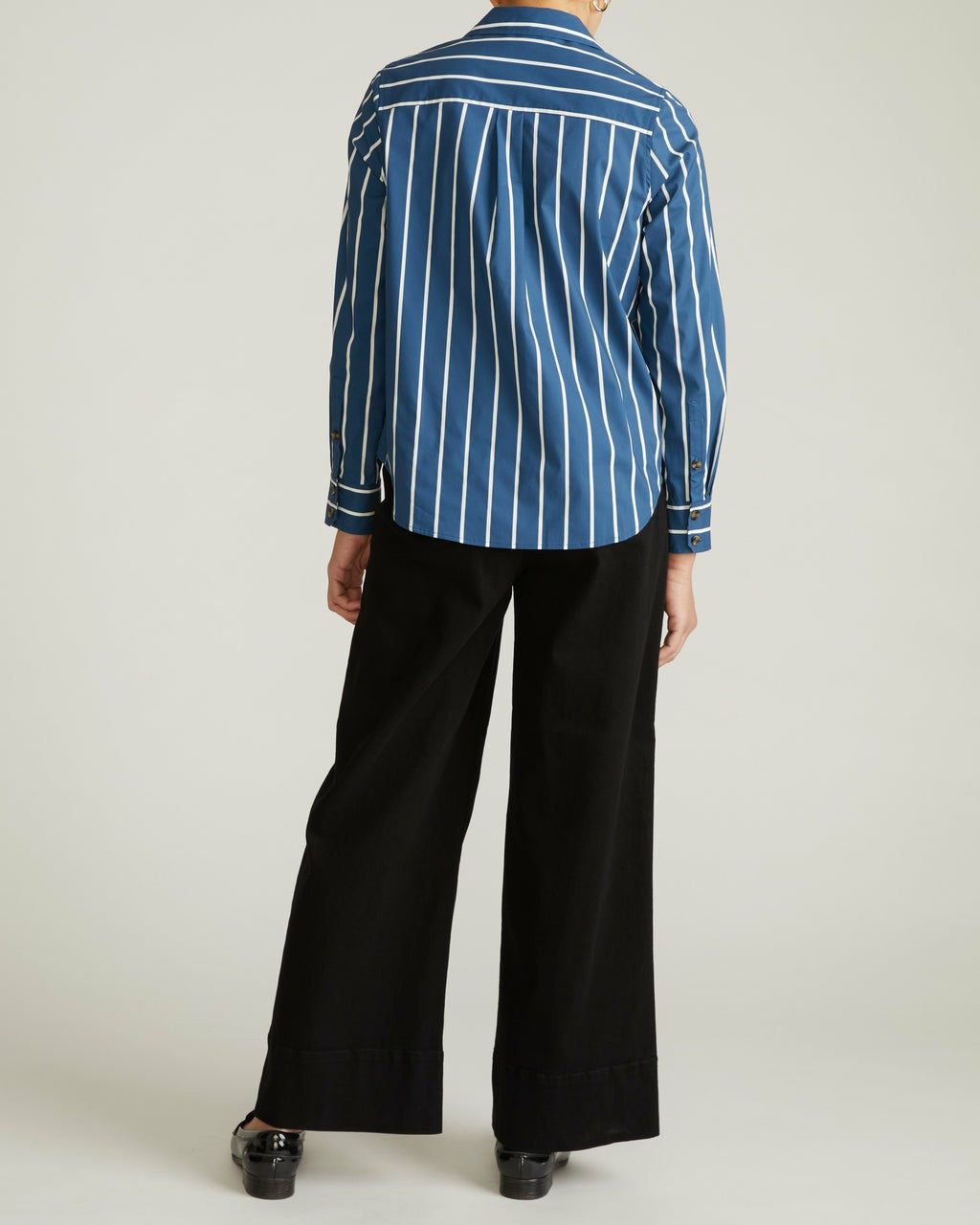 Universal Standard Elbe Stretch Poplin Shirt Classic Fit - Ensign Blue/White Stripe