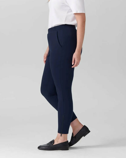 Universal Standard Moro Pocket Signature Ponte Pants - Navy