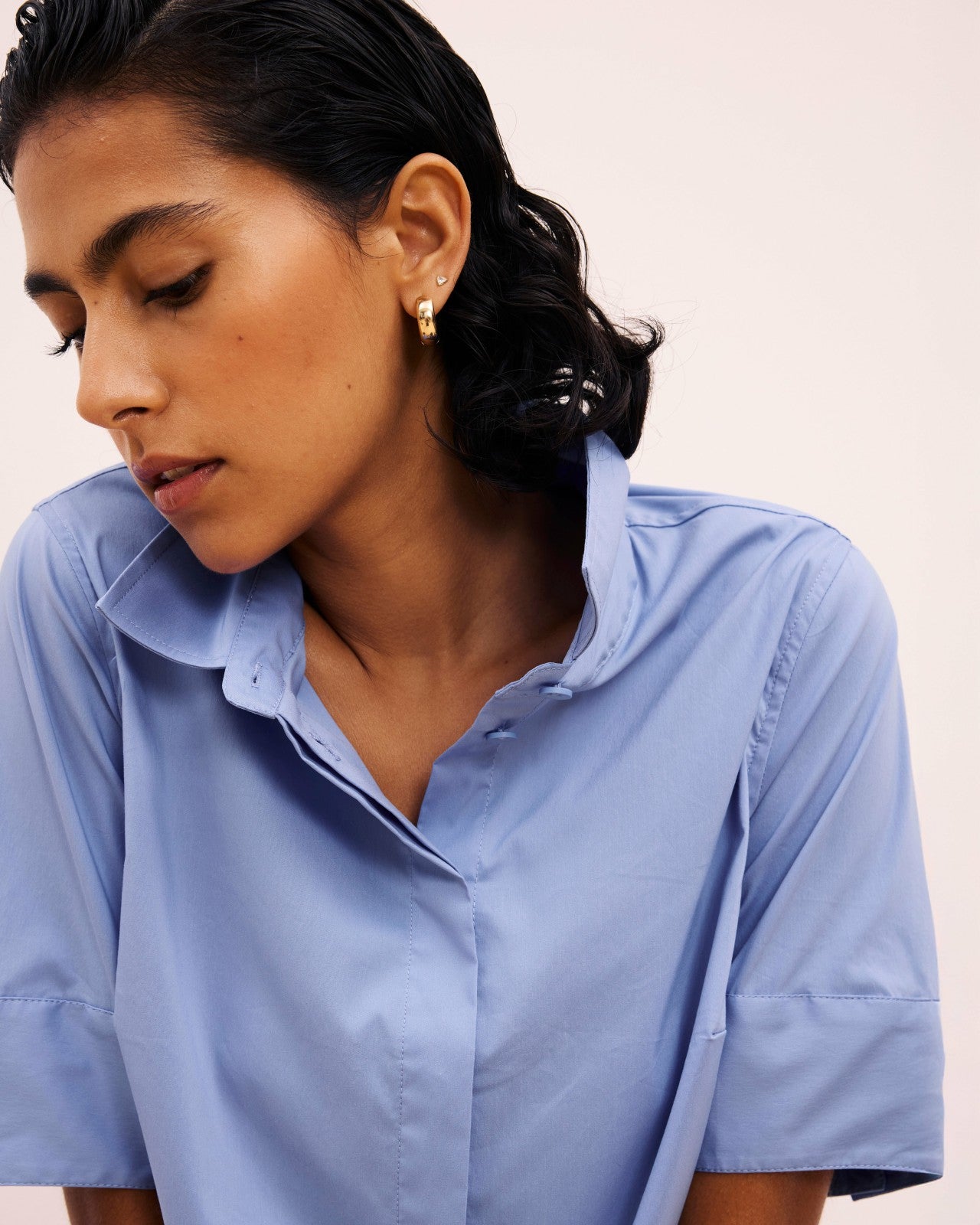 Universal Standard Elbe Stretch Poplin Short Sleeve Shirt - Soft Blue
