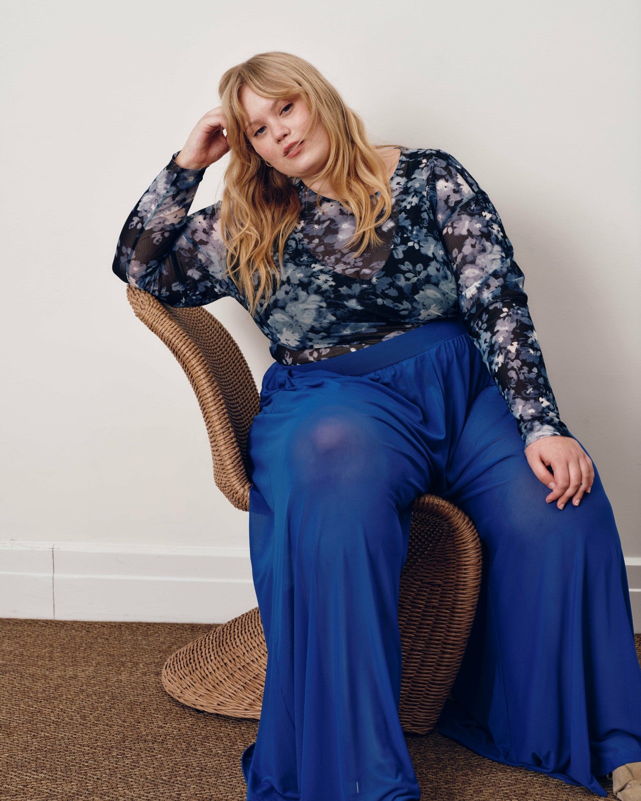 Universal Standard Thames Mesh Pants - Ultramarine