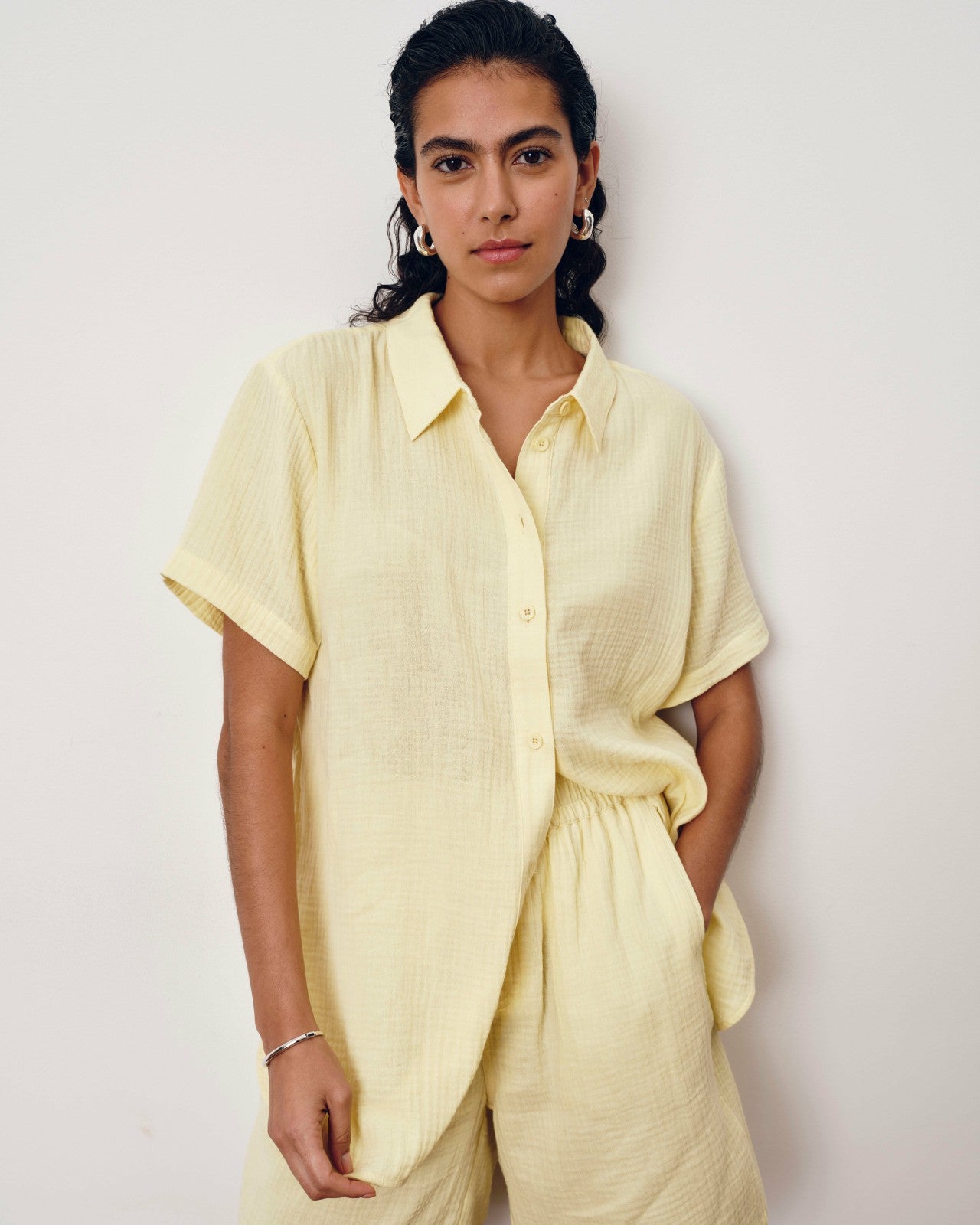 Universal Standard Luxe Cotton Gauze Beach Shirt - Pale Daffodil