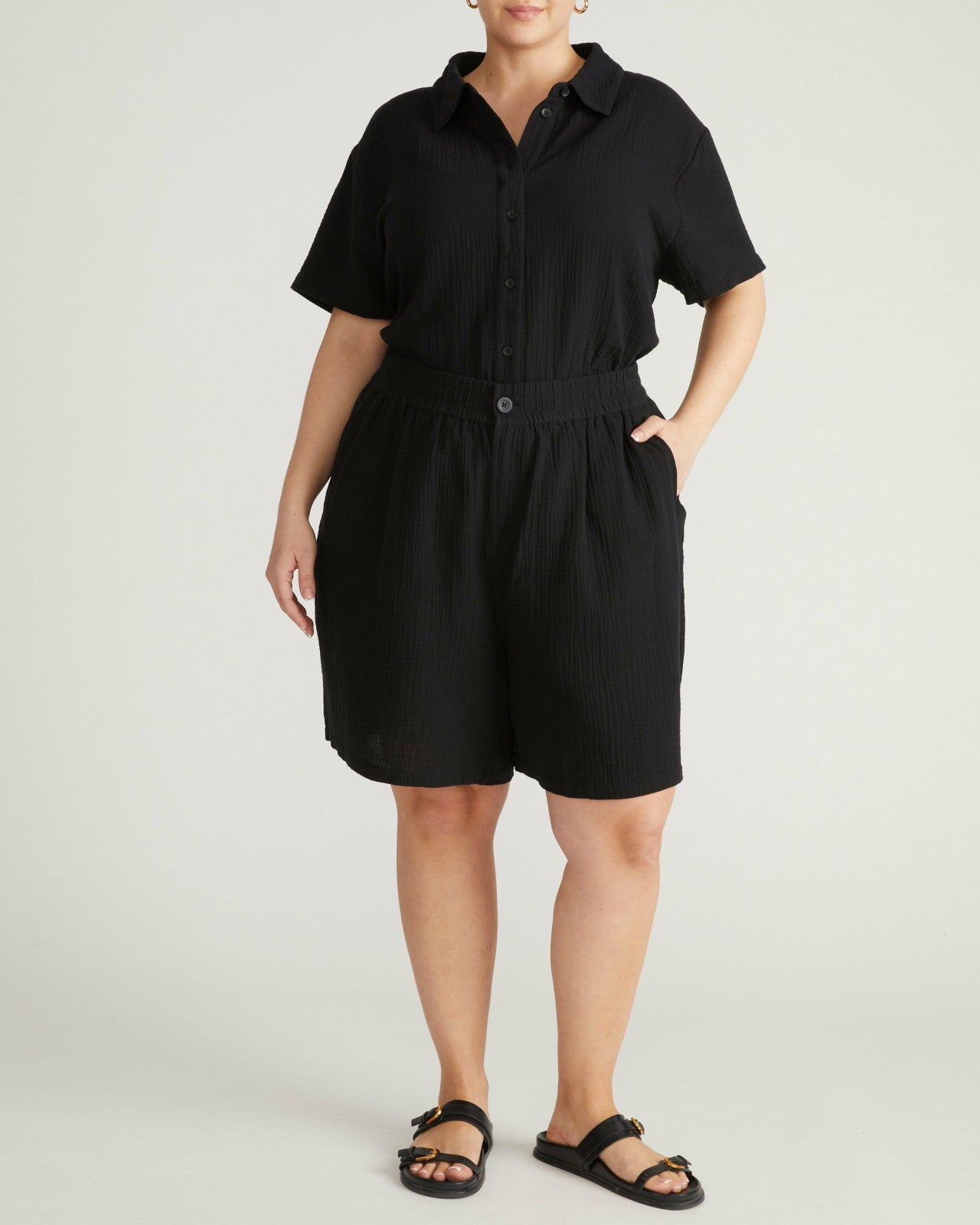 Universal Standard Luxe Cotton Gauze Beach Short - Black