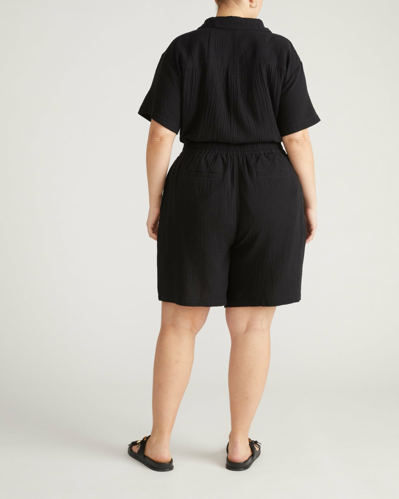 Universal Standard Luxe Cotton Gauze Beach Short - Black