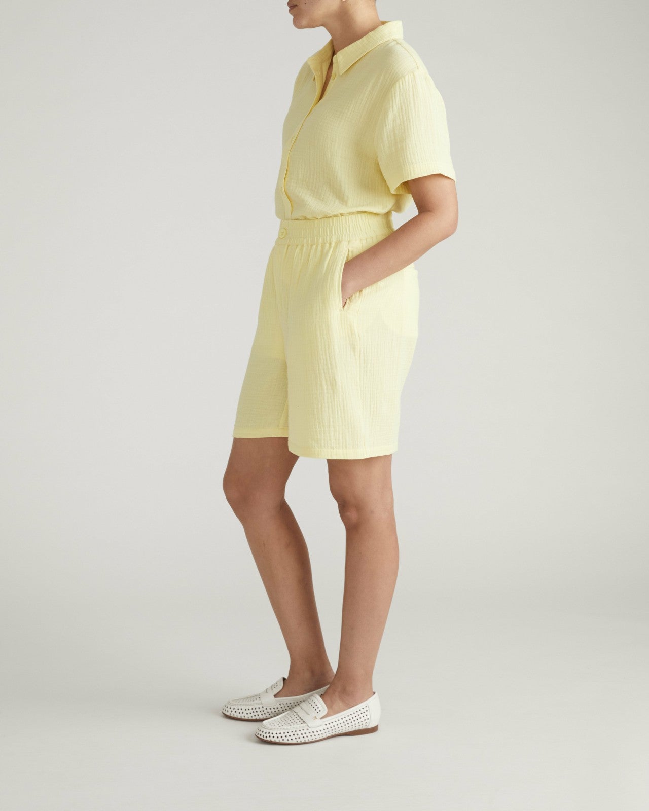 Universal Standard Luxe Cotton Gauze Beach Short - Pale Daffodil