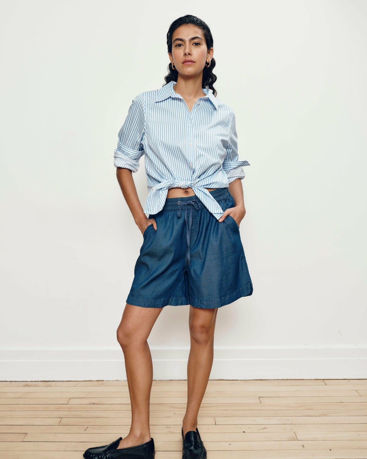 Universal Standard Perfect Tencel Chambray Shorts - Midnight Blue