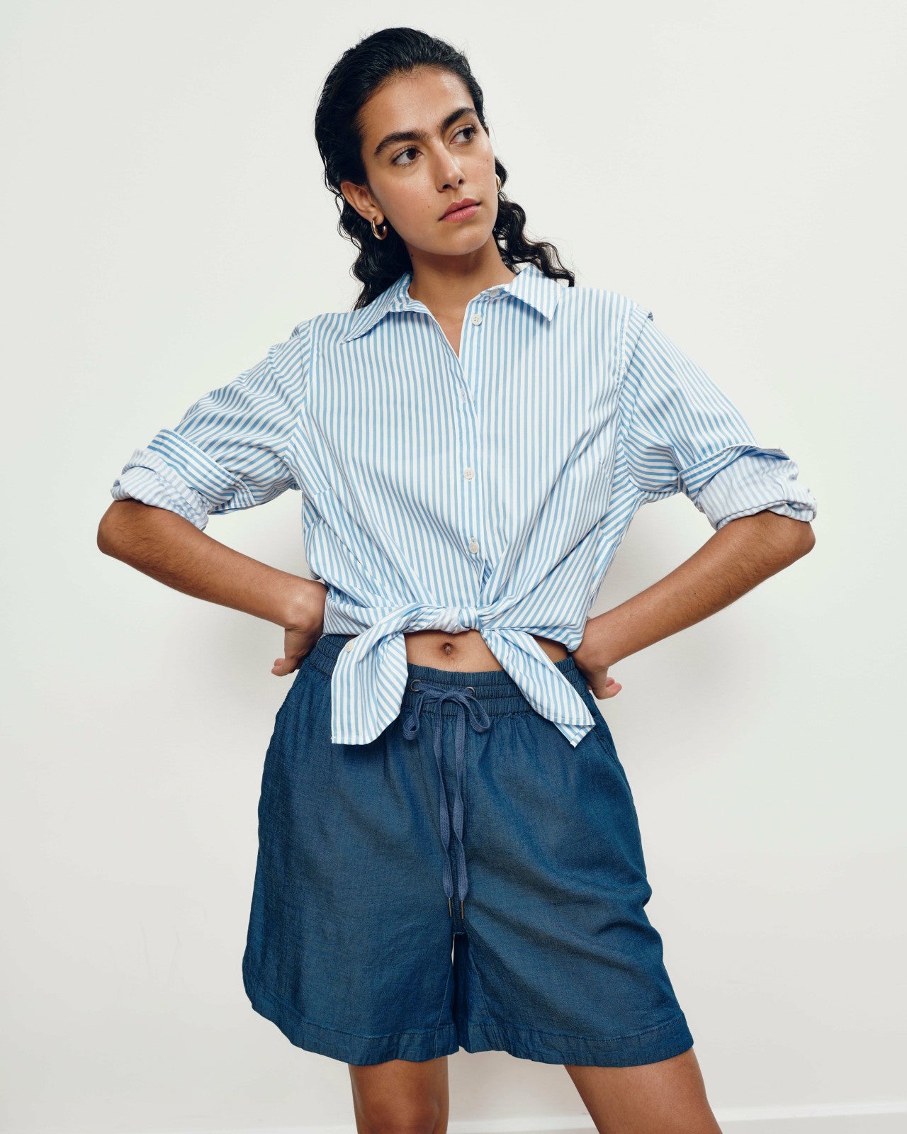 Universal Standard Perfect Tencel Chambray Shorts - Midnight Blue