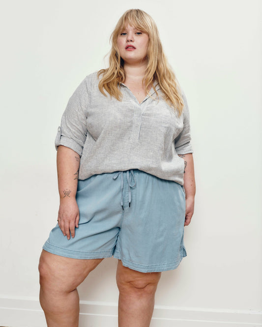 Universal Standard Perfect Tencel Chambray Shorts - Morning Blue