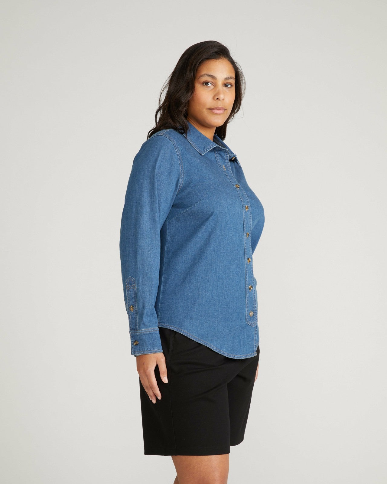 Universal Standard Minimalist Stretch Cotton Chambray Shirt - Orion Blue