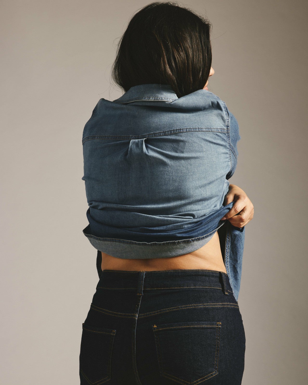 Universal Standard Minimalist Stretch Cotton Chambray Shirt - Union City Blue