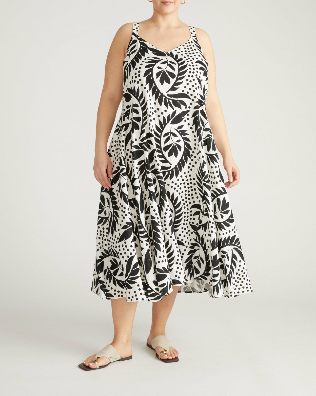 Universal Standard Sunshower Flowy Linen Blend Dress - Vine Print