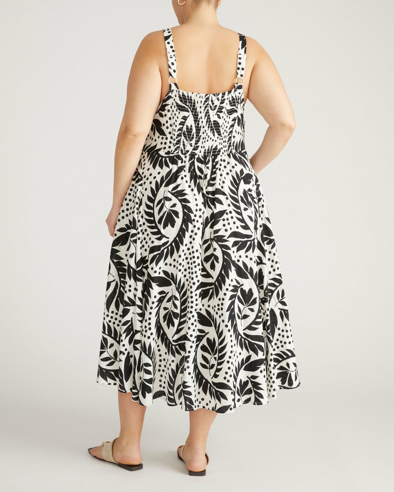 Universal Standard Sunshower Flowy Linen Blend Dress - Vine Print