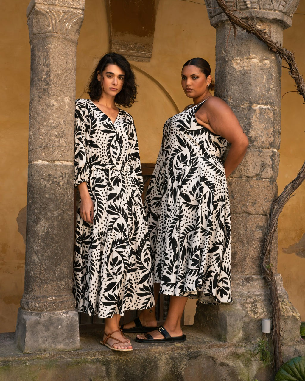 Universal Standard Sunshower Flowy Linen Blend Dress - Vine Print