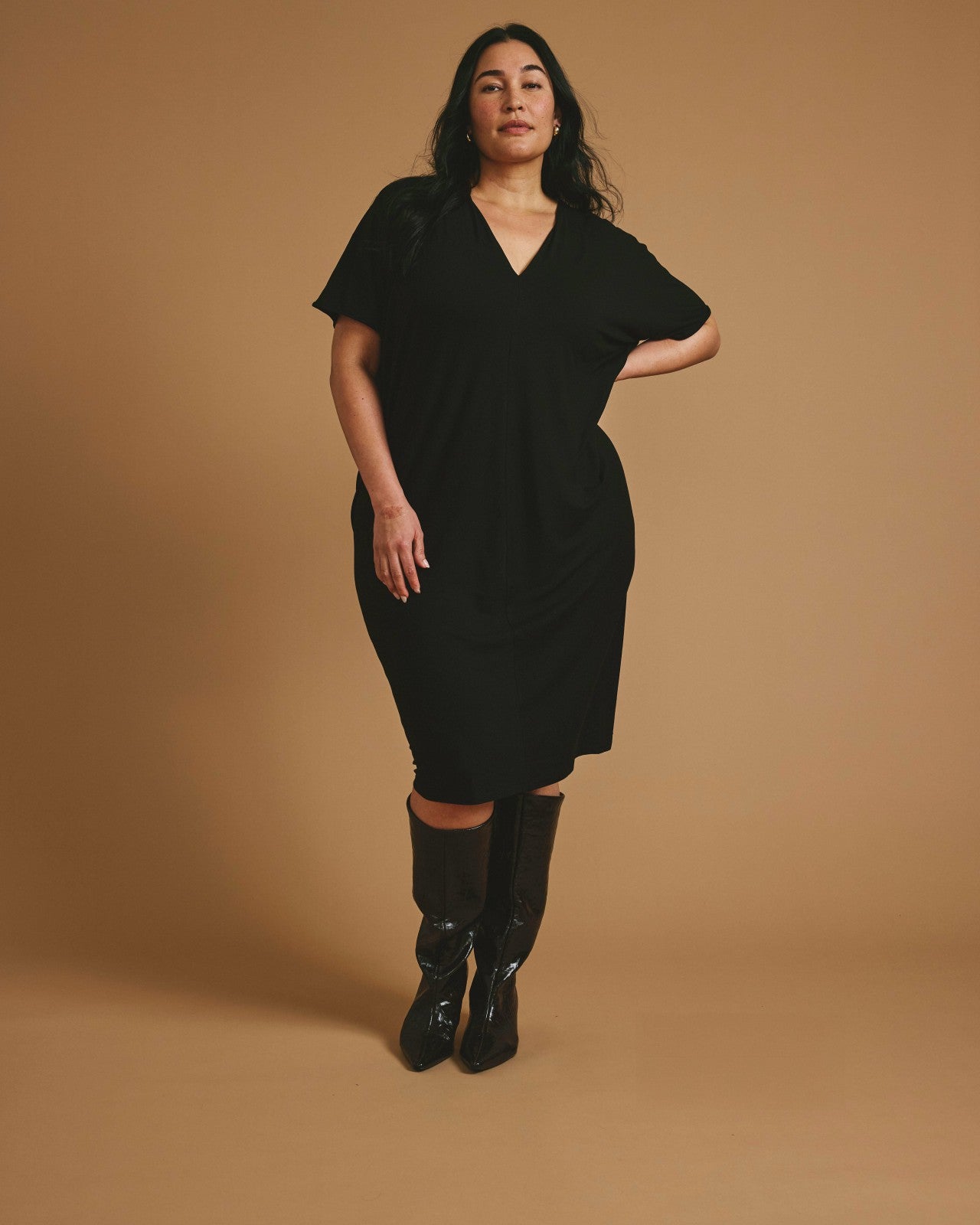 Universal Standard Teresa Liquid Jersey V-Neck Dress - Black