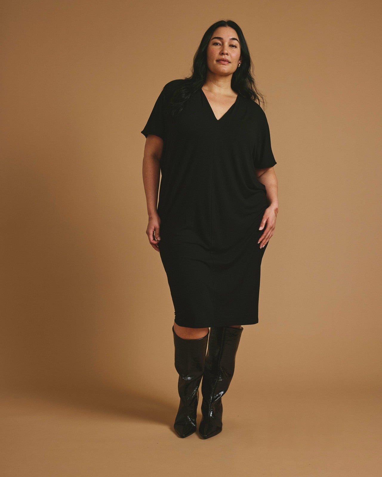 Universal Standard Teresa Liquid Jersey V-Neck Dress - Black