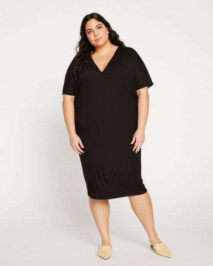 Universal Standard Teresa Liquid Jersey V-Neck Dress - Black