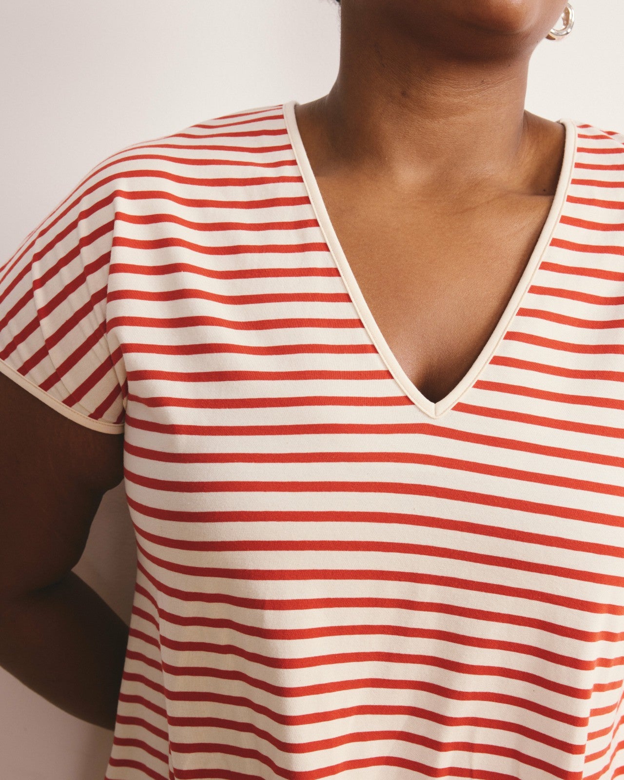 Universal Standard Iconic Geneva V-Neck Dress - Ecru/Poppy Stripe