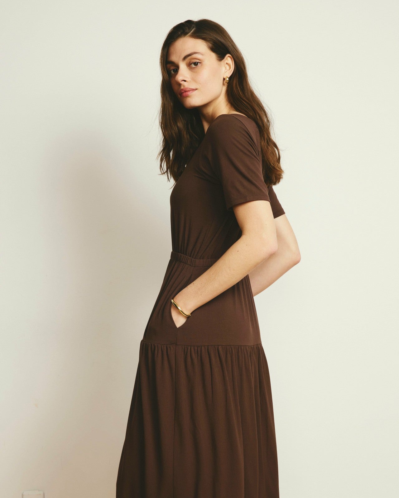 Universal Standard Thea Divine Jersey Midi Dress - Peppercorn
