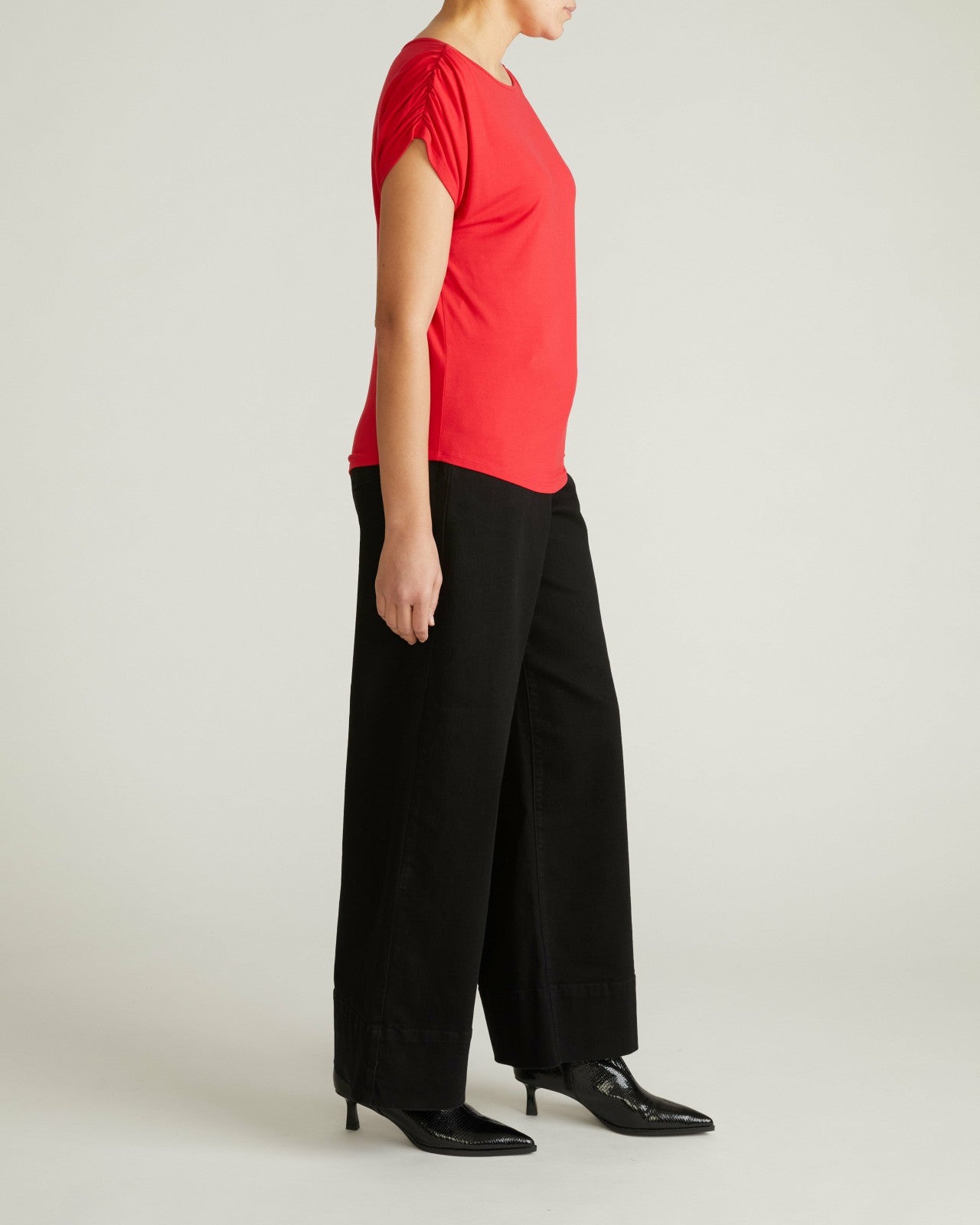 Universal Standard Helena Divine Jersey Gathered Tee - Lipstick
