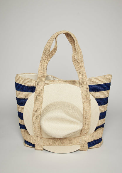 Universal Standard Hat Attack Straw Traveler Bag