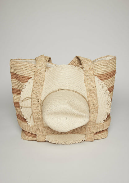 Universal Standard Hat Attack Straw Traveler Bag