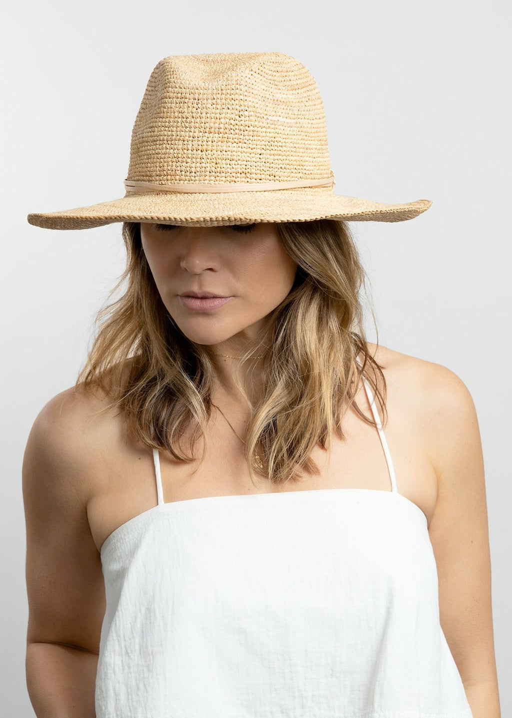 Universal Standard Hat Attack Raffia Crochet Continental