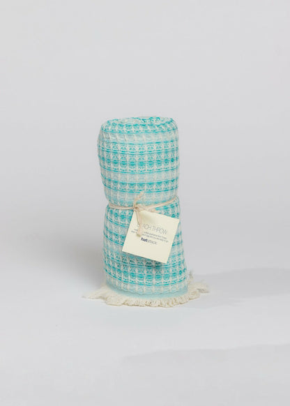 Universal Standard Hat Attack Waffle Beach Throw
