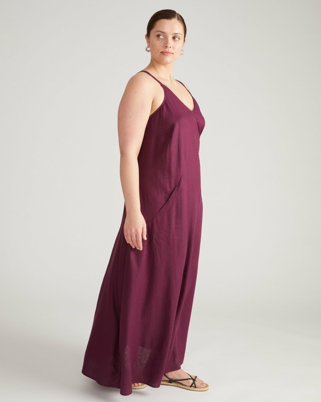 Universal Standard Kite Linen Blend Dress - Acai