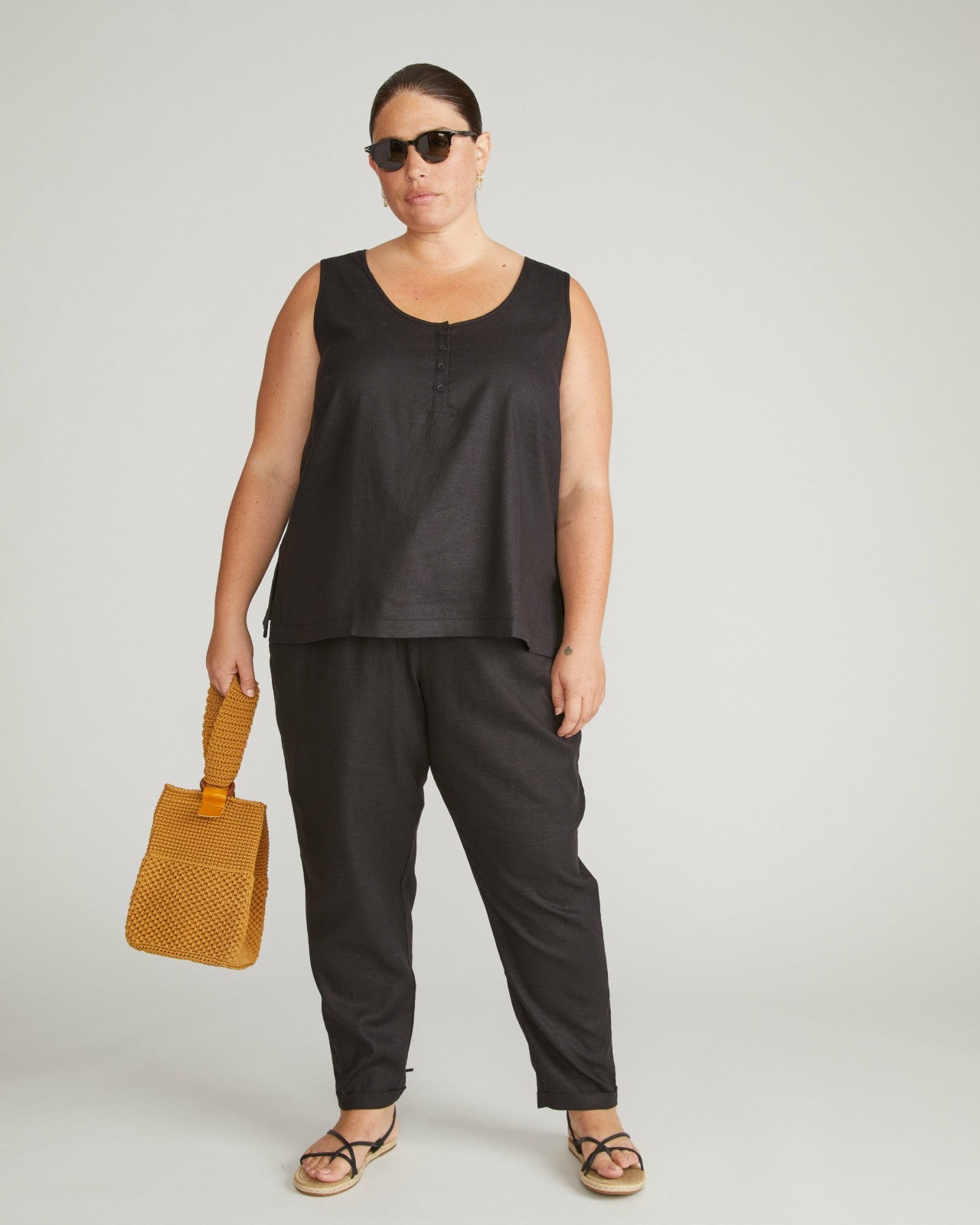 Universal Standard Sayville Linen Blend Drawstring Pant - Black